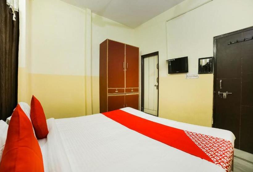 فندق Oyo 63006 Yogi Guest House