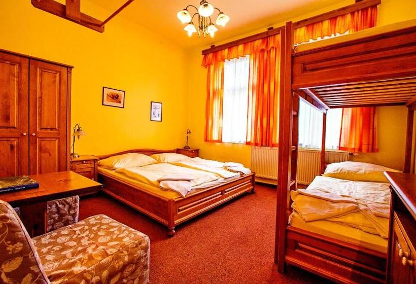 پانسیون Penzion Adélka Janské Lázně