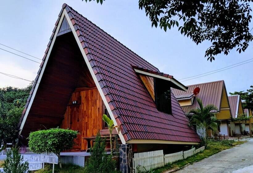 هتل Bansuanphuhong Resort