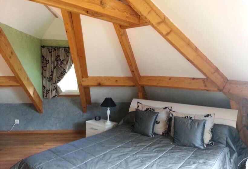 بنسيون Les Hauts Du Val  Chambres D Hotes