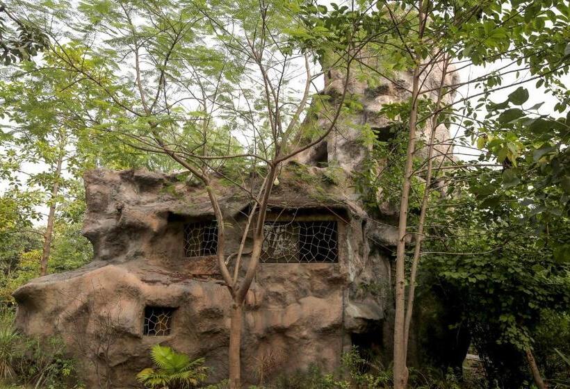 渡假胜地  Tathastu Pench
