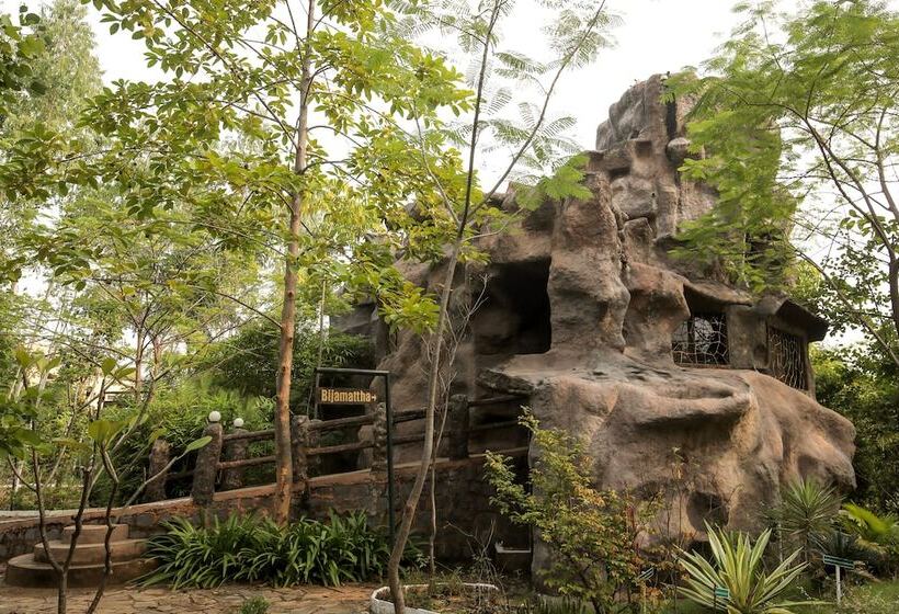渡假胜地  Tathastu Pench