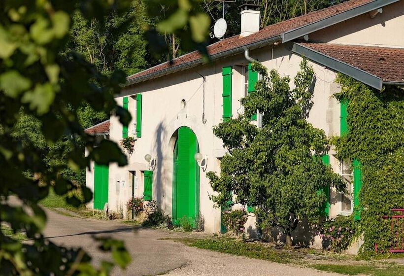 مبيت وإفطار Bienvenue Au Pays De Jeanne