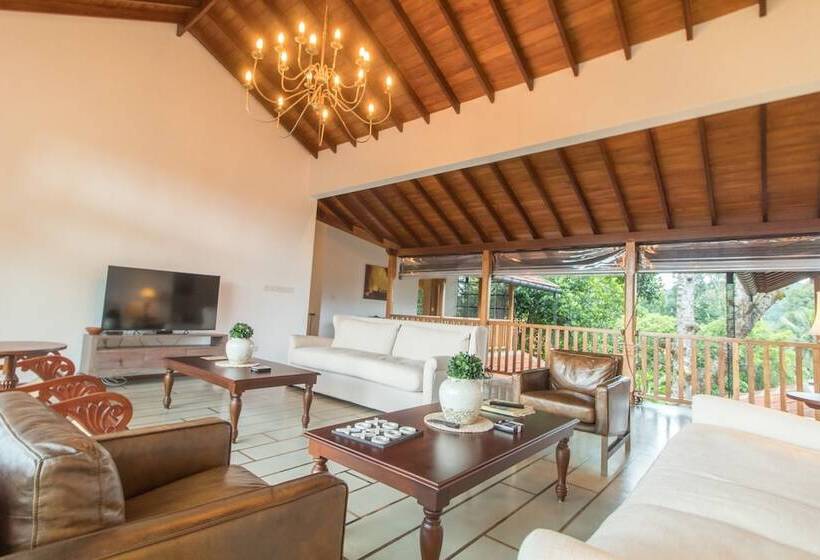 ベッドアンドブレックファースト Niketh Villa Kandy