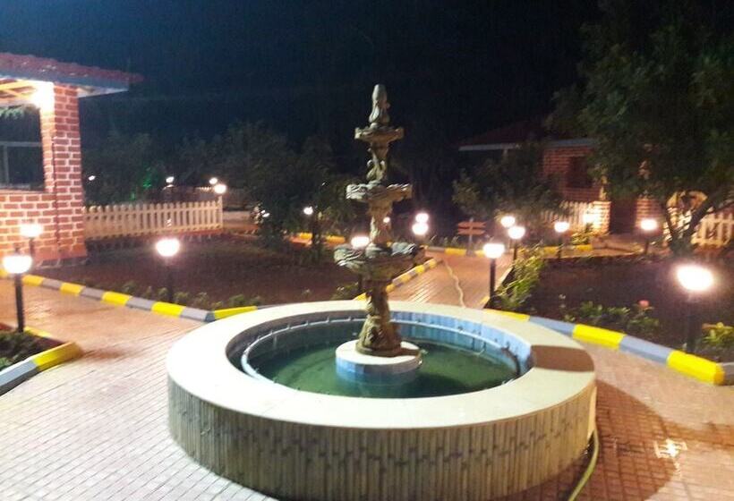 فندق Aanandi Farm And Resort