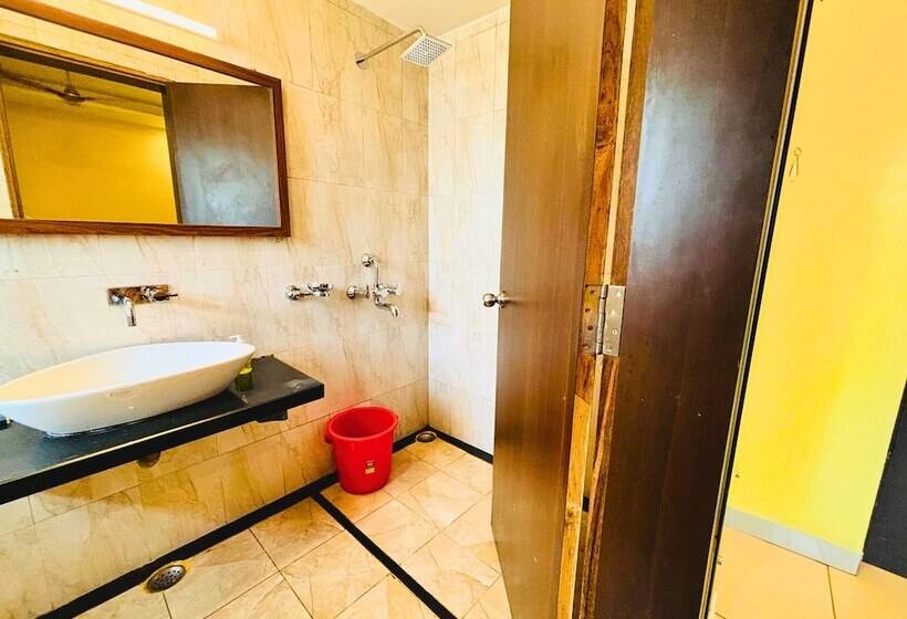 בית מלון כפרי Arpita Beach Resort