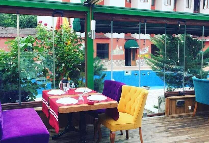 فندق Barcelona Yusufeli