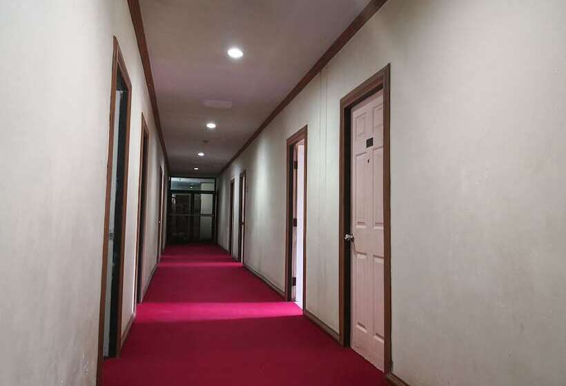 فندق Cl Garden Inn