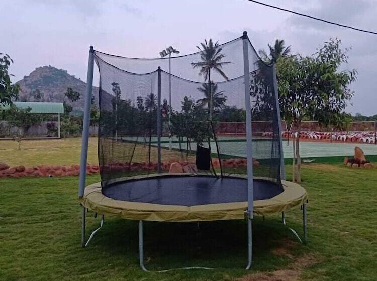 فندق Gk Hill View Resort, Kaiwara