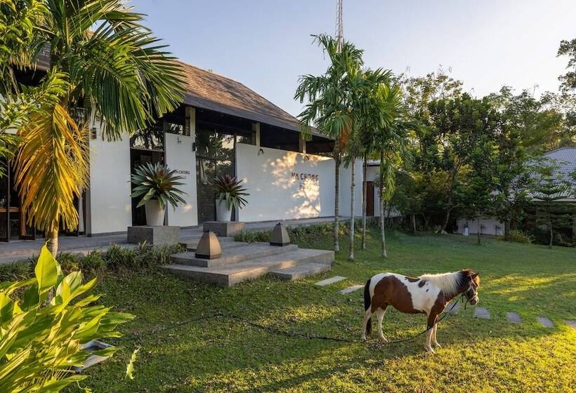 فندق Kachong Hills Tented Resort Trang