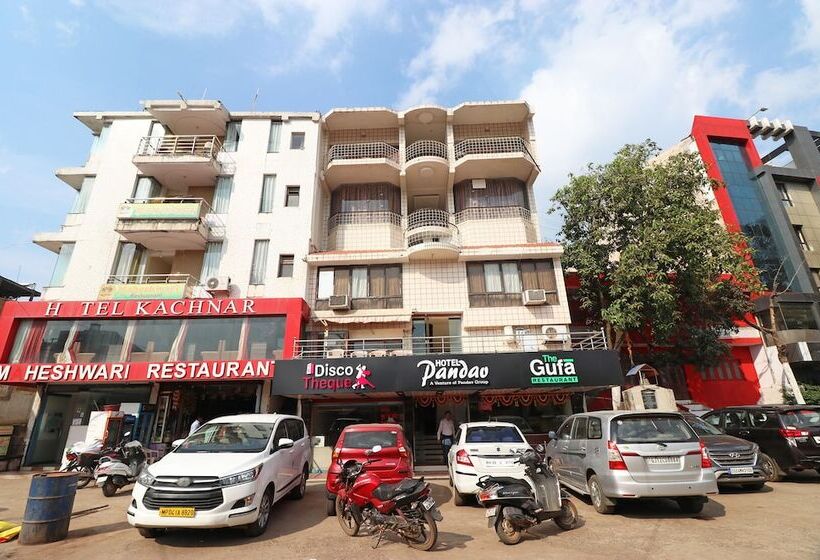 ホテル Pandav By Oyo Rooms