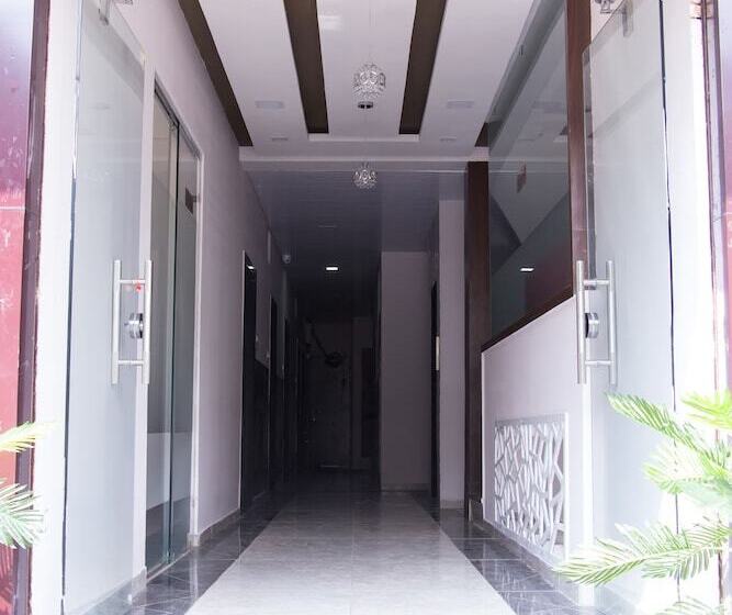 ホテル Shree Palace & Restaurant