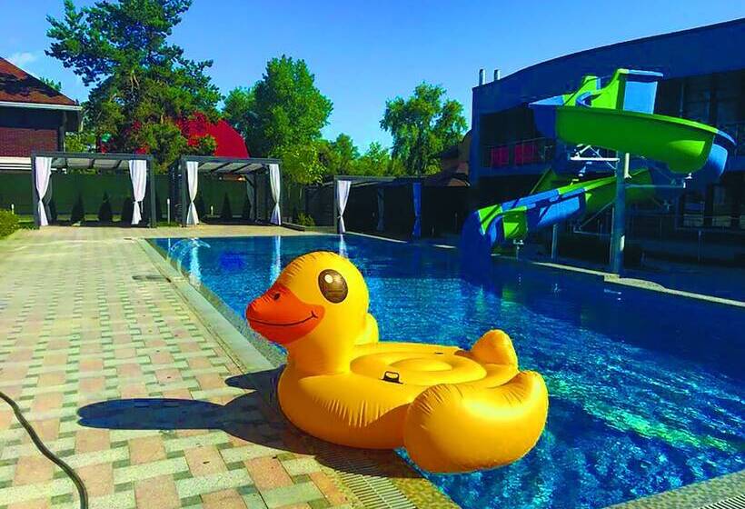 Отель Sky River Club Complex