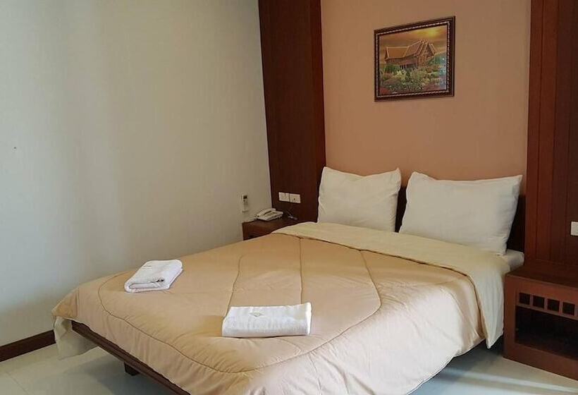 هتل Suanrak Resort