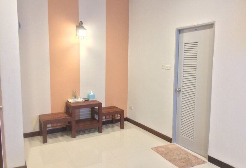 هتل Suanrak Resort