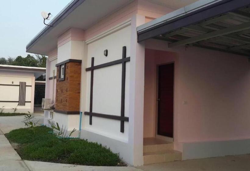 هتل Suanrak Resort
