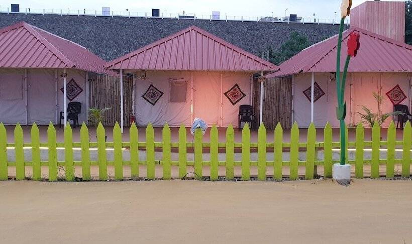 Отель Praveg Tent City Narmada, Statue Of Unity