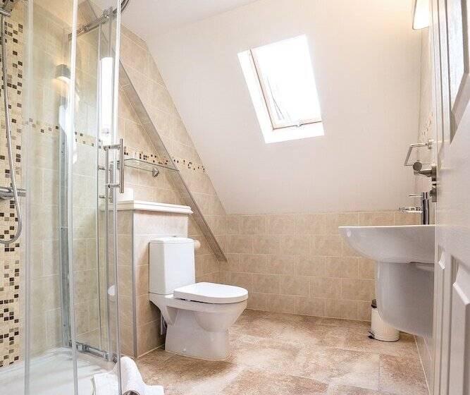 ホテル The Frontier