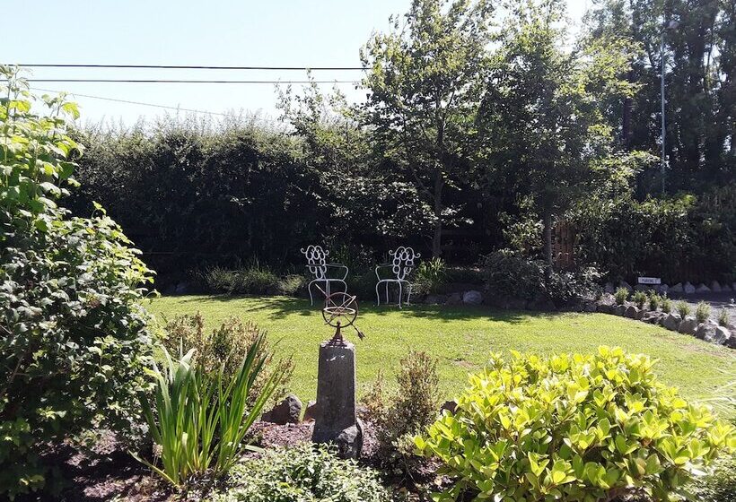 צימר Ballybur Lodge