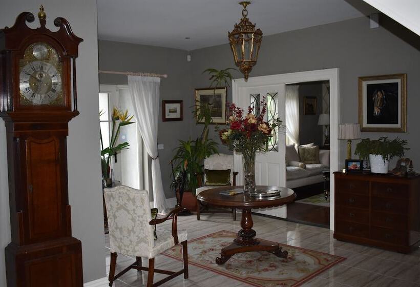 צימר Ballybur Lodge
