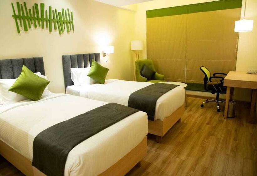 فندق Regenta Central Harsha Vapi