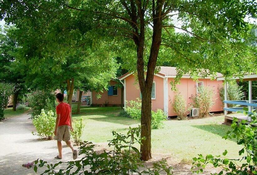 渡假胜地  Le Hameau Des Genets