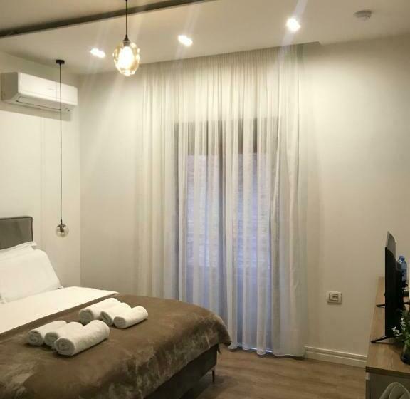 تختخواب و صبحانه Guesthouse Sara & Esi