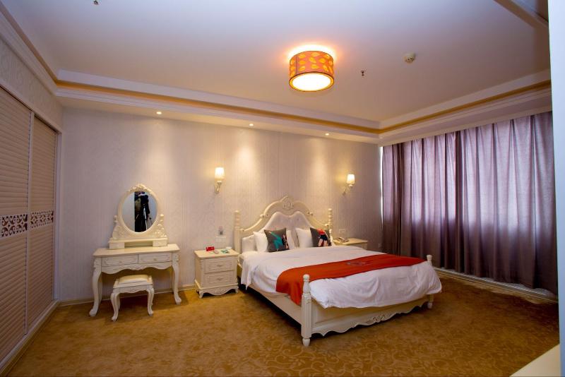 酒店 Pai Huai An Jinhu Huanyu Square