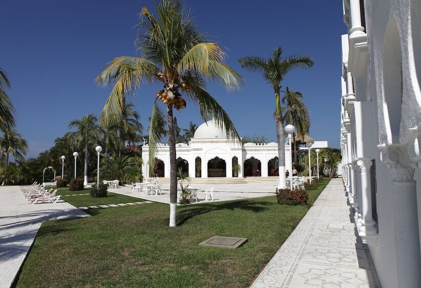 هتل Aldea Del Bazar & Spa