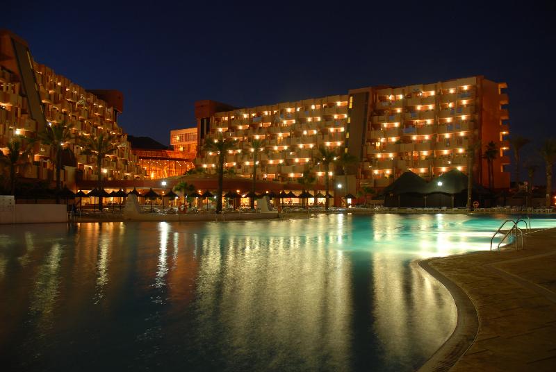 هتل Holiday Premium Resort