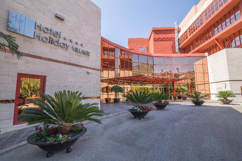 هتل Holiday Premium Resort