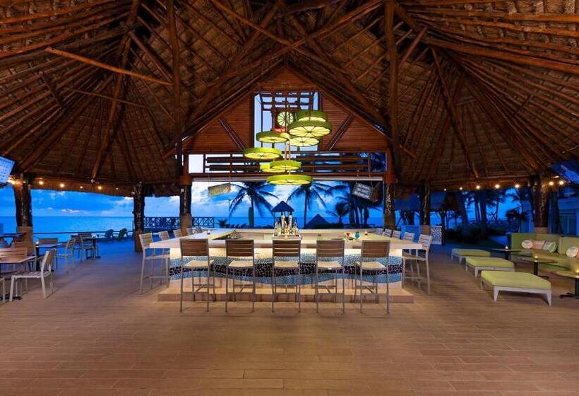 هتل Margaritaville Island Reserve Riviera Cancún A Karisma - All Inclusive Experience For All