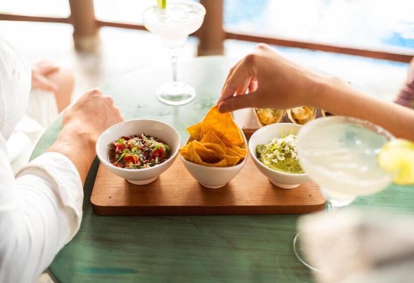 هتل Margaritaville Island Reserve Riviera Cancún A Karisma - All Inclusive Experience For All