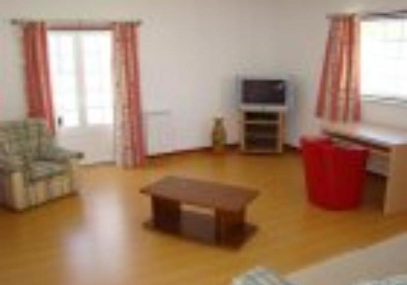 Fotos del hotel Residencial Pica Pau:  5