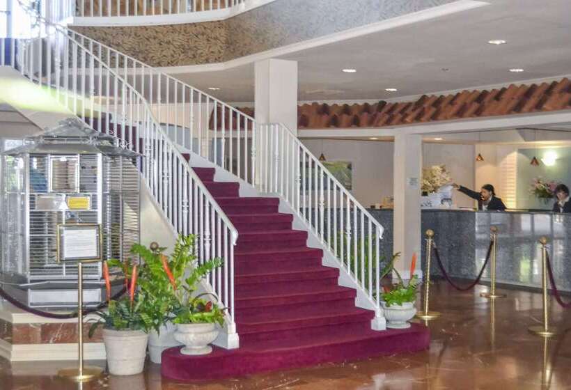 Курорт Hilton Vacation Club Cypress Pointe Orlando