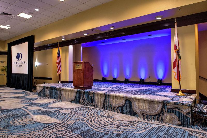 Doubletree By Hilton Hotel Tampa Airport  Westshore