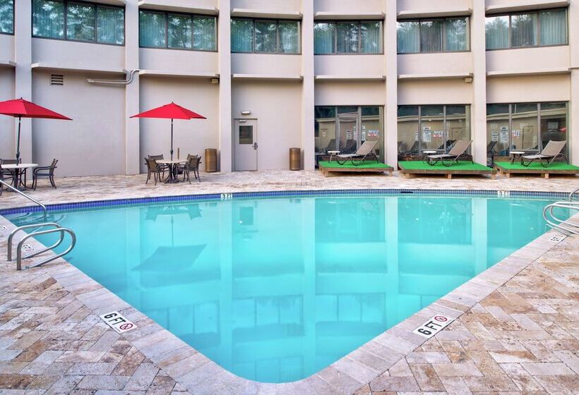 هتل The Brookhaven Atlanta