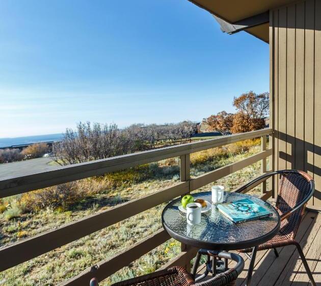 Отель Far View Lodge