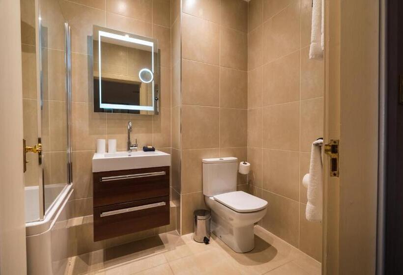 בית מלון כפרי Inver Lodge