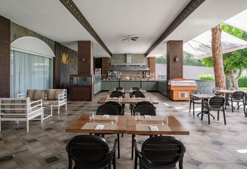فندق Papillon Ayscha Resort & Spa