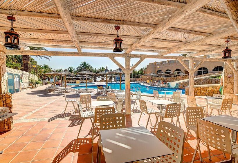 Отель Sbh Monica Beach Resort