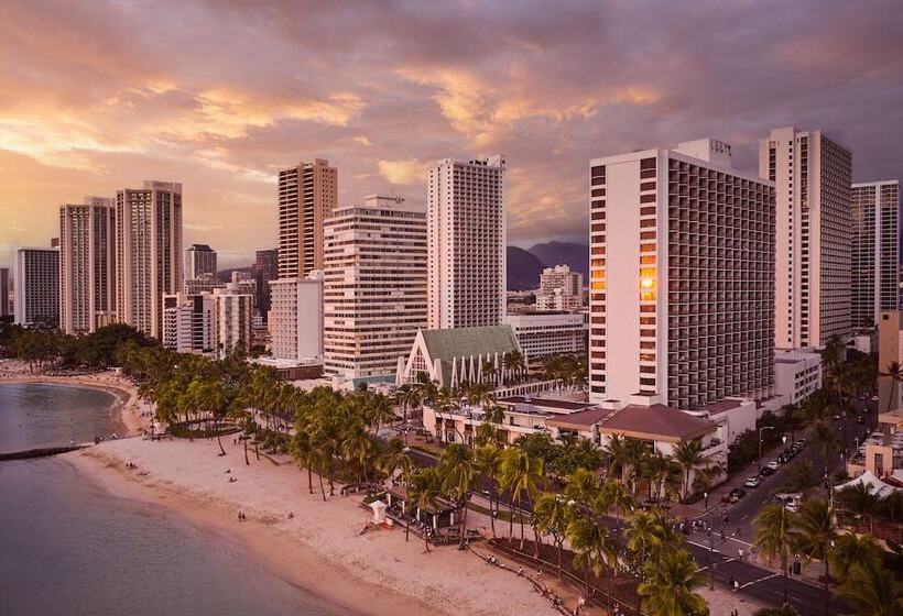 בית מלון כפרי Waikiki Beach Marriott Resort & Spa