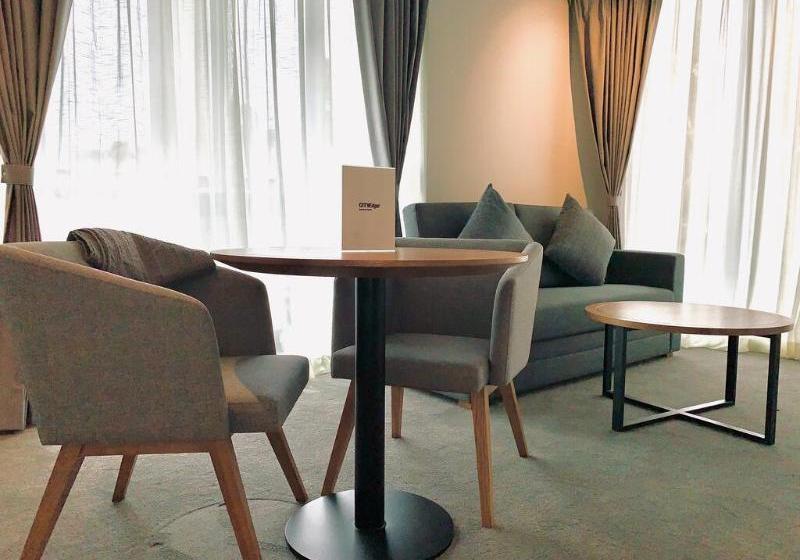 فندق City Edge South Melbourne Apartment