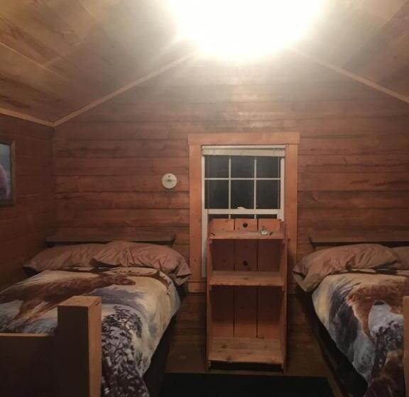 مبيت وإفطار Alaska Log Cabins On The Pond