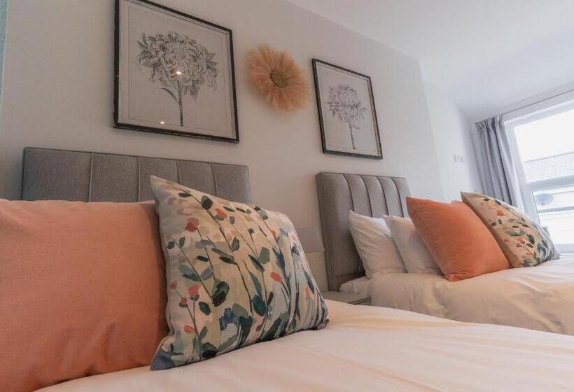 مبيت وإفطار Carrick Rooms