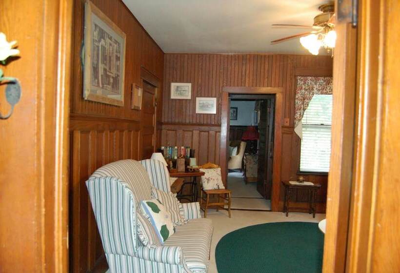 住宿加早餐  Mountain Laurel Inn