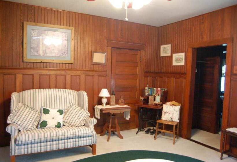 住宿加早餐  Mountain Laurel Inn