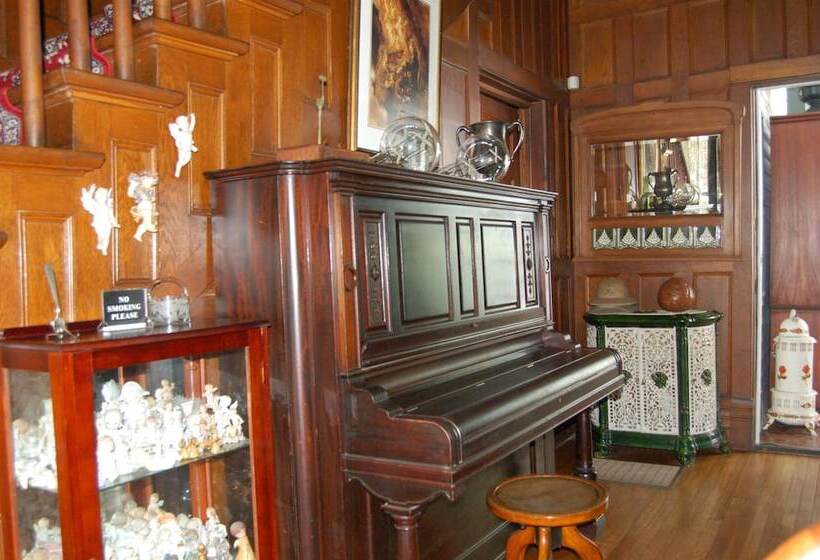 住宿加早餐  Mountain Laurel Inn