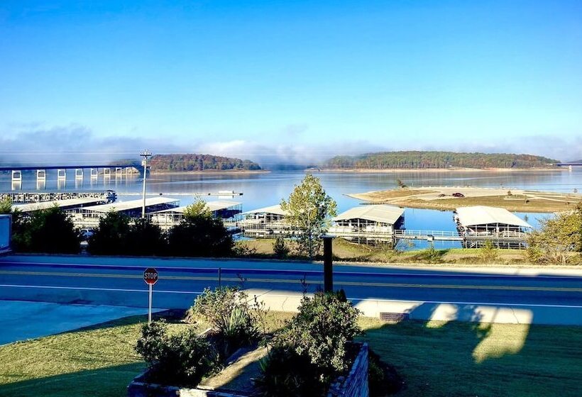 فندق Lake Norfork Resort