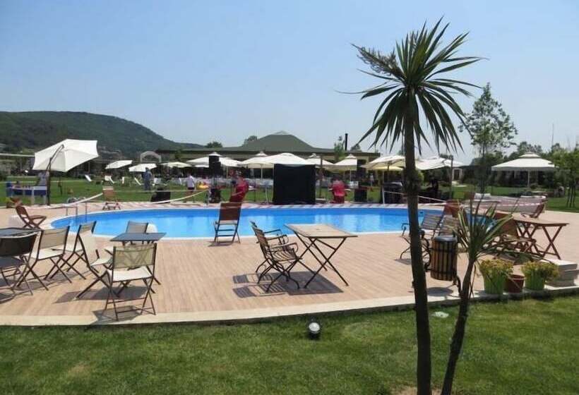 فندق Riva's Club